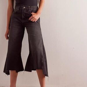 Free People NWOT We The Free Ripple Wide-Leg Crop Jeans